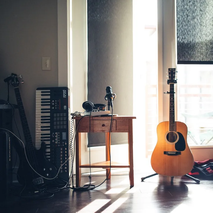 人に特化した音楽WEBメディアの譲渡